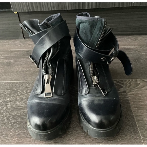 Combat Leather Zip Front Ankle Boots - Picture 2 of 3